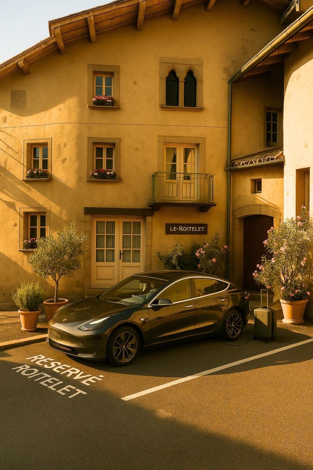 Appart'Hotel Chaleureux Au Coeur De Tullins - Le Roitelet Экстерьер фото
